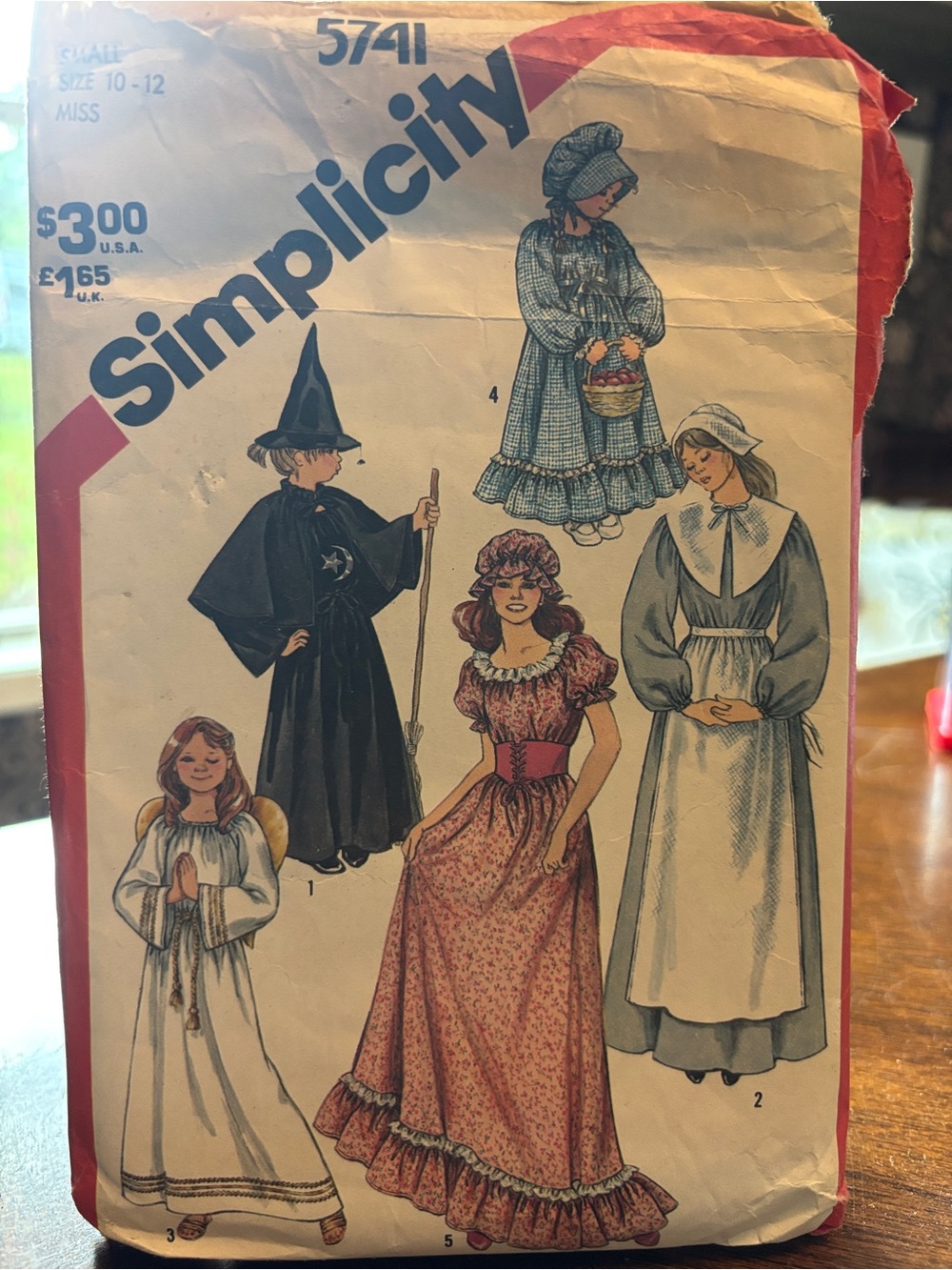 Vintage Simplicity girls costumes size 10-12.